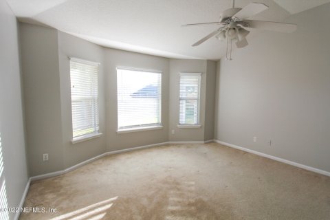 House in St. Johns, Florida 3 bedrooms, 184.04 sq.m. № 771881 - photo 18