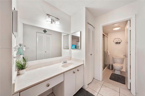 Condominio en venta en Pembroke Pines, Florida, 2 dormitorios, 102.75 m2 № 722413 - foto 15