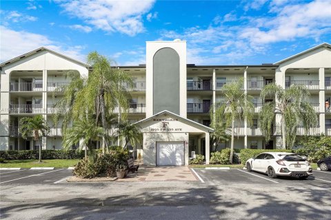Copropriété à vendre à Pembroke Pines, Floride: 2 chambres, 102.75 m2 № 722413 - photo 24