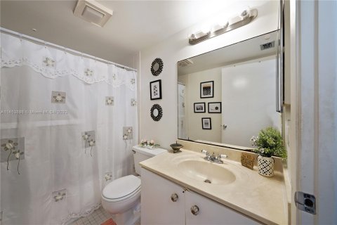 Condominio en venta en Pembroke Pines, Florida, 2 dormitorios, 102.75 m2 № 722413 - foto 20