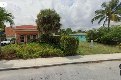 Купить земельный участок в Лейк-Уорт, Флорида № 1093482 - фото 1