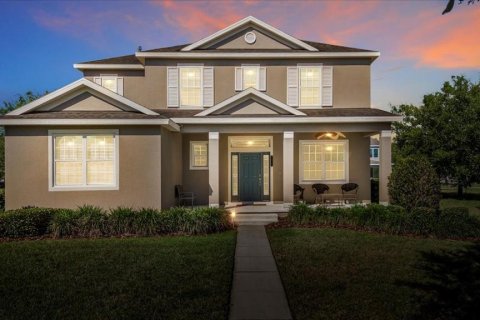 House in Tampa, Florida 5 bedrooms, 288.93 sq.m. № 1130949 - photo 2