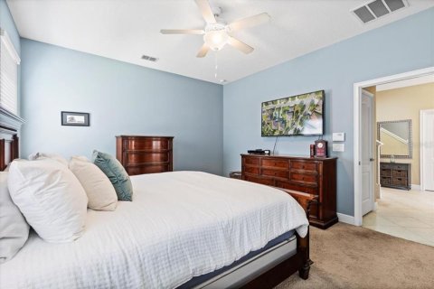Casa en venta en Tampa, Florida, 5 dormitorios, 288.93 m2 № 1130949 - foto 25