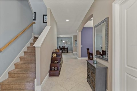 House in Tampa, Florida 5 bedrooms, 288.93 sq.m. № 1130949 - photo 9