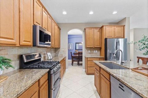 Casa en venta en Tampa, Florida, 5 dormitorios, 288.93 m2 № 1130949 - foto 16