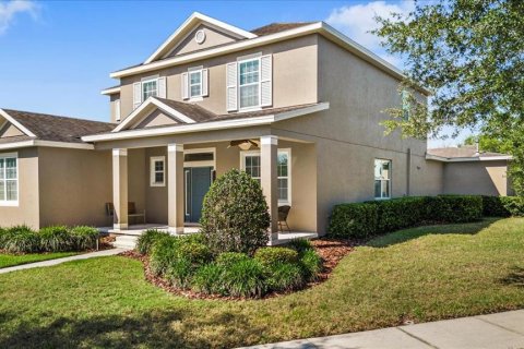 House in Tampa, Florida 5 bedrooms, 288.93 sq.m. № 1130949 - photo 4