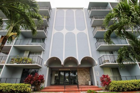 Купить кондоминиум в Норт-Майами, Флорида 3 комнаты, 97.55м2, № 1139917 - фото 8