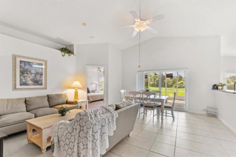 Villa ou maison à vendre à San Antonio, Floride: 2 chambres, 131.64 m2 № 1322840 - photo 4