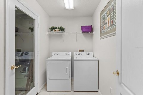 Casa en venta en San Antonio, Florida, 2 dormitorios, 131.64 m2 № 1322840 - foto 18