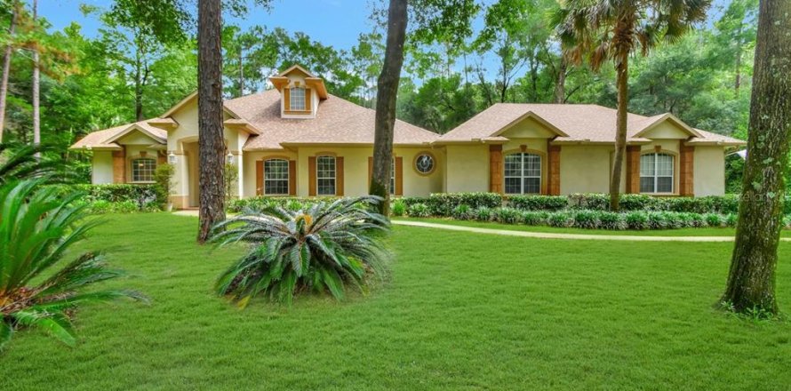 Villa ou maison à DeLand, Floride 4 chambres, 360 m2 № 1251721