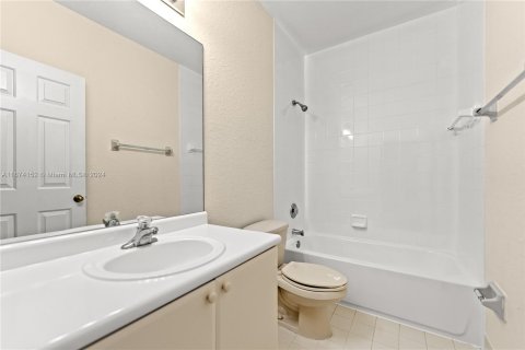 Adosado en venta en Homestead, Florida, 3 dormitorios, 160.91 m2 № 1398430 - foto 20