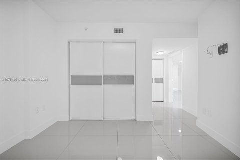 Copropriété à vendre à Miami Beach, Floride: 2 chambres, 89 m2 № 1398520 - photo 11