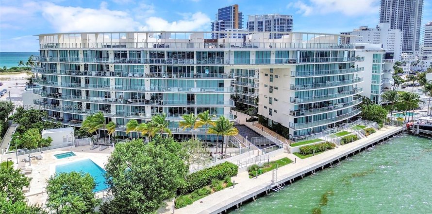 Condo à Miami Beach, Floride, 2 chambres  № 1398520