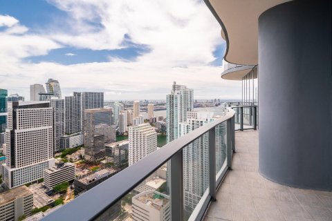 Condominio en venta en Miami, Florida, 3 dormitorios, 177.63 m2 № 1398469 - foto 16