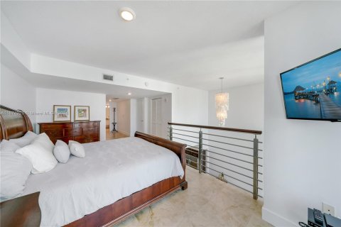 Condominio en alquiler en Miami, Florida, 2 dormitorios, 140.28 m2 № 1398468 - foto 21