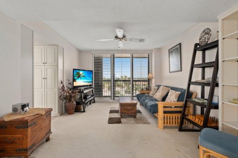 Condominio en venta en Hutchinson Island South, Florida, 3 dormitorios, 150.78 m2 № 1127694 - foto 20