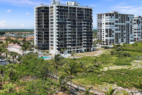 Condominio en venta en Hutchinson Island South, Florida, 3 dormitorios, 150.78 m2 № 1127694 - foto 4