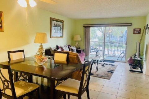 Copropriété à vendre à Pembroke Pines, Floride: 2 chambres, 102.75 m2 № 1127639 - photo 14