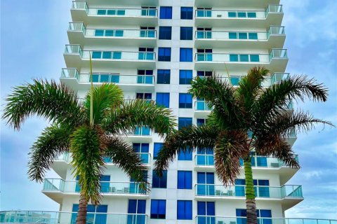 Condo in Fort Lauderdale, Florida, 1 bedroom  № 1011955 - photo 23