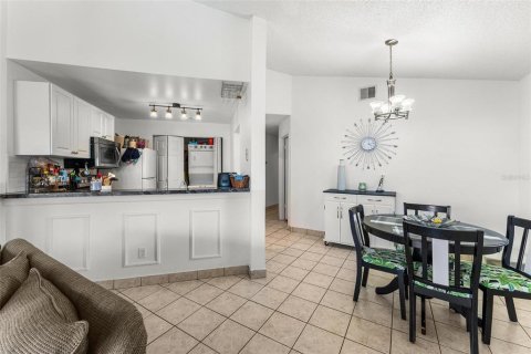 Condominio en venta en Orlando, Florida, 2 dormitorios, 86.4 m2 № 755787 - foto 8
