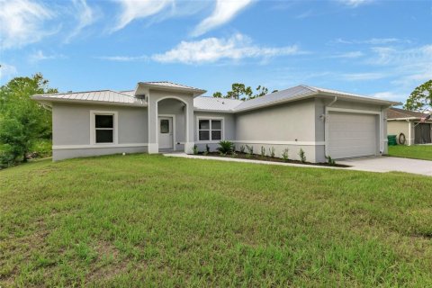 Villa ou maison à vendre à Punta Gorda, Floride: 3 chambres, 141.58 m2 № 1308590 - photo 8