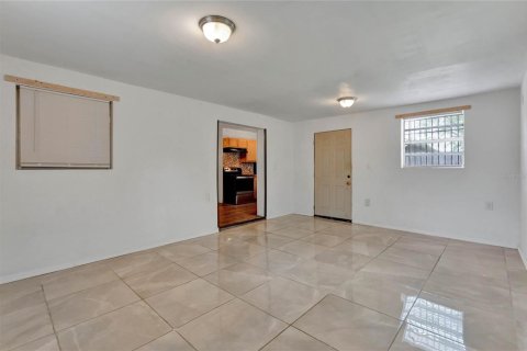 Casa en venta en Orlando, Florida, 4 dormitorios, 153.57 m2 № 1388961 - foto 10