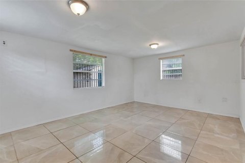 Casa en venta en Orlando, Florida, 4 dormitorios, 153.57 m2 № 1388961 - foto 9