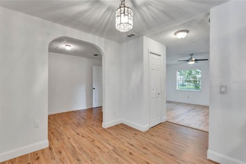 Casa en venta en Orlando, Florida, 4 dormitorios, 153.57 m2 № 1388961 - foto 3