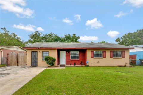 Casa en venta en Orlando, Florida, 4 dormitorios, 153.57 m2 № 1388961 - foto 1