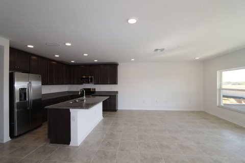 Casa en venta en Dade City, Florida, 4 dormitorios, 162 m2 № 405092 - foto 2