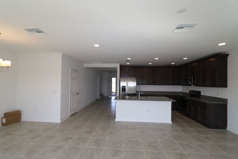 Casa en venta en Dade City, Florida, 4 dormitorios, 162 m2 № 405092 - foto 4