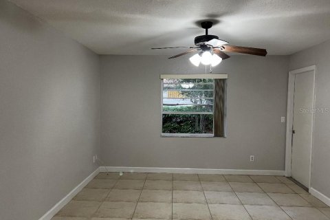 Condo in Brandon, Florida, 2 bedrooms  № 692147 - photo 15