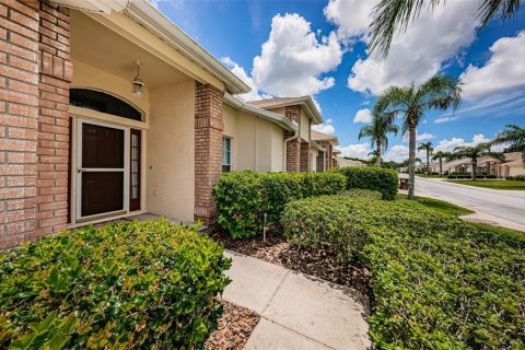 Villa ou maison à vendre à Trinity, Floride: 2 chambres, 161.93 m2 № 1319412 - photo 6