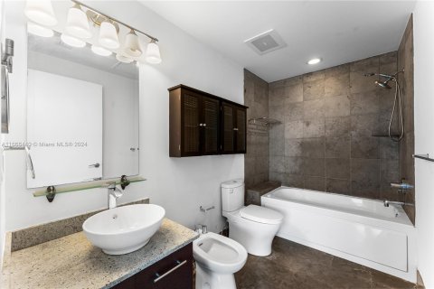 Condo in Aventura, Florida, 1 bedroom  № 1384648 - photo 10