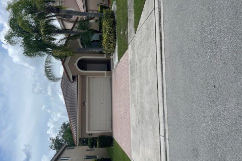 House in Coconut Creek, Florida 3 bedrooms, 169.18 sq.m. № 59040 - photo 22