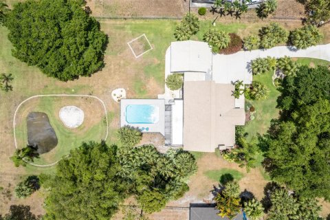 Villa ou maison à vendre à Parkland, Floride: 5 chambres, 338.16 m2 № 1222450 - photo 10