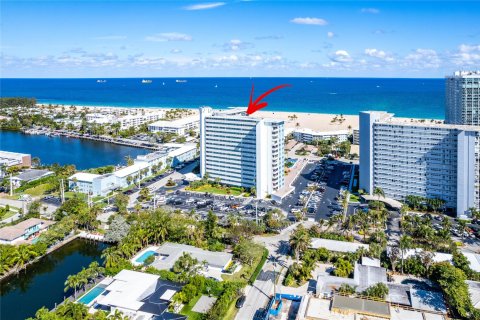 Condo in Fort Lauderdale, Florida, 1 bedroom  № 1189560 - photo 2