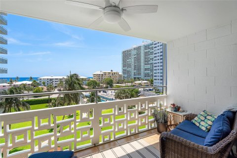 Condo in Fort Lauderdale, Florida, 1 bedroom  № 1189560 - photo 17