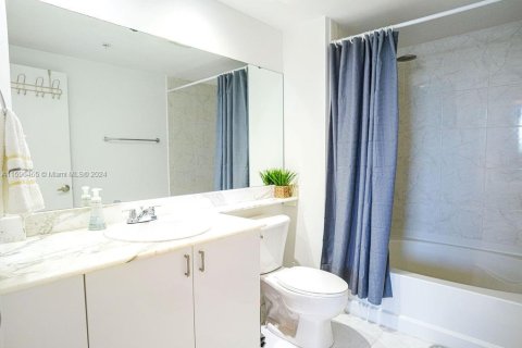 Condo in Aventura, Florida, 2 bedrooms  № 1189508 - photo 12