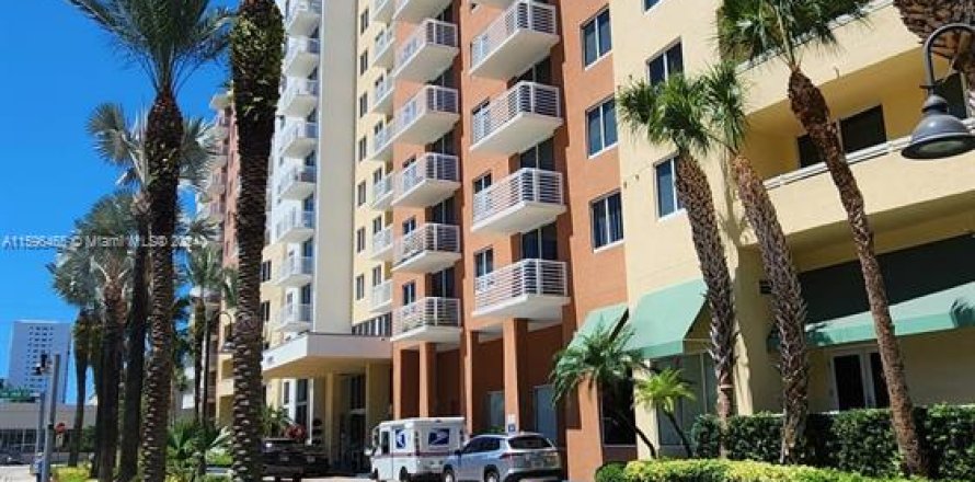 Condo à Aventura, Floride, 2 chambres  № 1189508