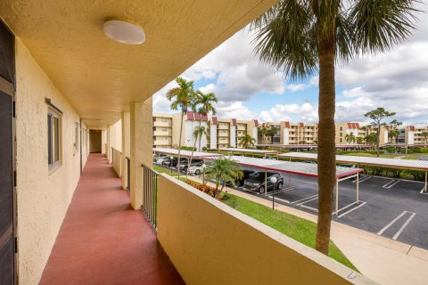 Copropriété à vendre à Boca Raton, Floride: 2 chambres, 120.77 m2 № 1182229 - photo 3