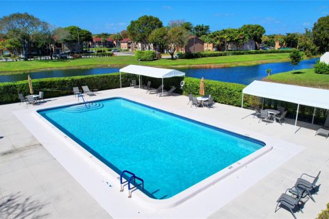 Copropriété à vendre à West Palm Beach, Floride: 2 chambres, 123.28 m2 № 1005265 - photo 11