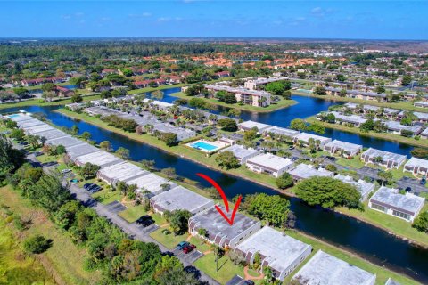 Copropriété à vendre à West Palm Beach, Floride: 2 chambres, 123.28 m2 № 1005265 - photo 21