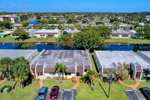 Copropriété à vendre à West Palm Beach, Floride: 2 chambres, 123.28 m2 № 1005265 - photo 25