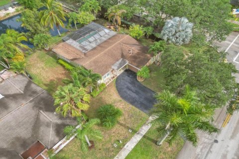 Casa en venta en Sunrise, Florida, 3 dormitorios, 129.88 m2 № 1229226 - foto 9