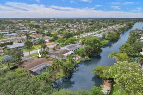 Casa en venta en Sunrise, Florida, 3 dormitorios, 129.88 m2 № 1229226 - foto 4