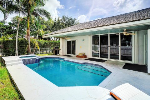 Villa ou maison à vendre à Coral Springs, Floride: 4 chambres, 249.26 m2 № 1229188 - photo 13