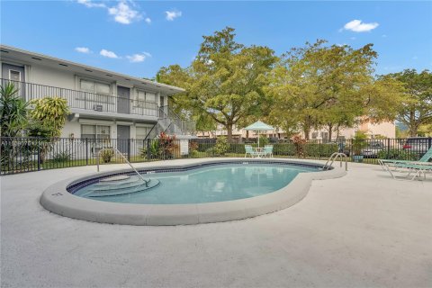 Copropriété à vendre à Hollywood, Floride: 1 chambre, 62.24 m2 № 1310979 - photo 18