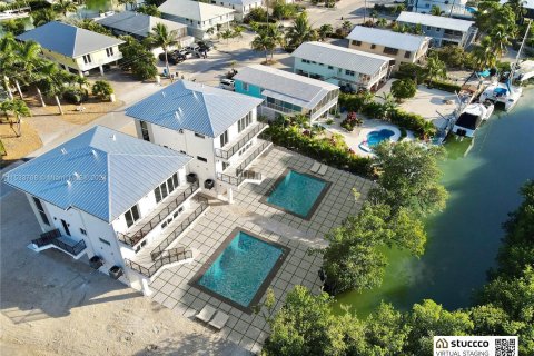 Villa ou maison à vendre à Marathon, Floride: 4 chambres, 229.65 m2 № 1011199 - photo 1
