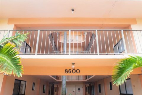 Condominio en venta en Miami, Florida, 2 dormitorios, 89.65 m2 № 1397739 - foto 18